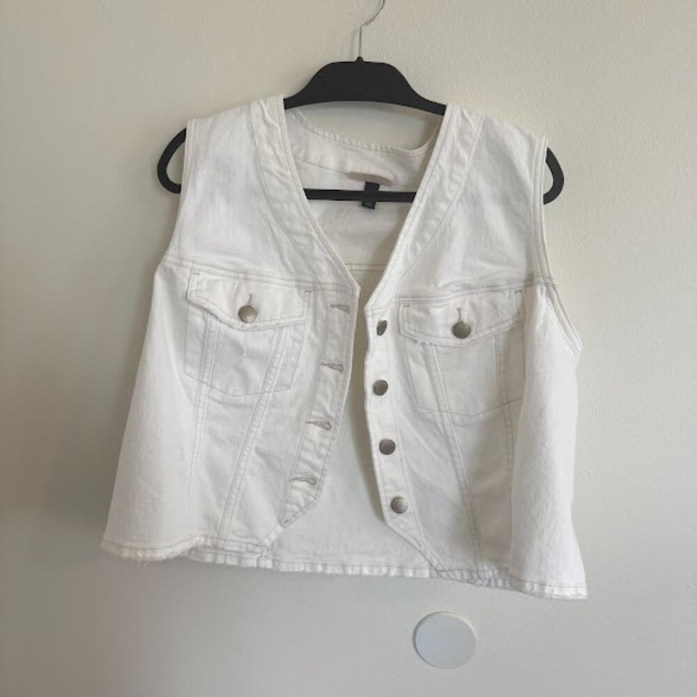 Target Universal Thread White Button-Up Denim Vest XXL